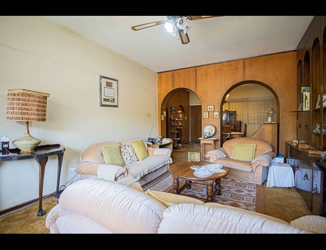 2 BEDROOM APARTMENT FOR SALE IN CYRILDENE